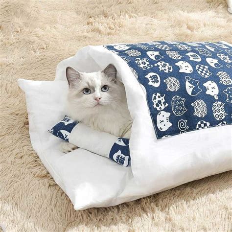Cute Cat Sleeping Bag Self Warming Kitty Sack Cattached