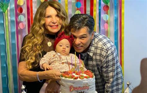 O rapaz puxou o talento dos pais e também trabalha no ramo da música, como compositor, instrumentista e produtor. Elba Ramalho e Maurício Mattar celebram mesversário de ...