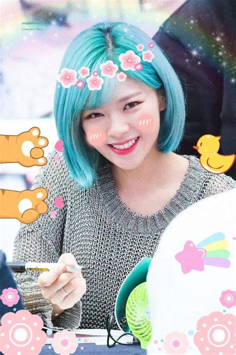 | see more about twice, momo and jungyeon. Twice Soft Edits (Nayeon, Jeongyeon, Momo version ...