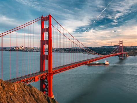 It is a sensory experience featuring color, light and sound. Protest Snarls Golden Gate Bridge Traffic: Report | San ...