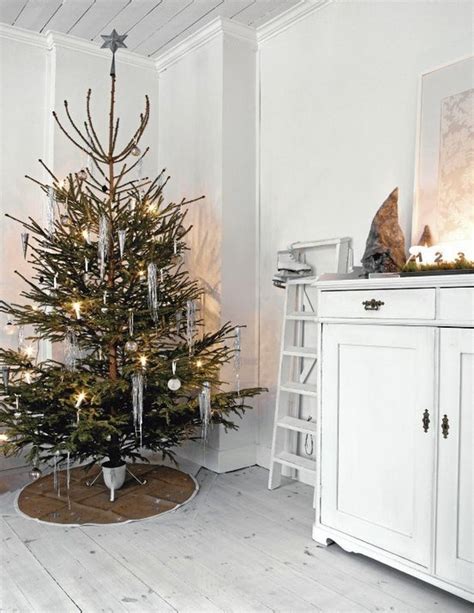 45 Scandinavian Christmas Tree Decorations Ideas Decoration Love