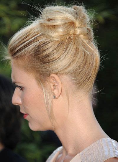 Bored With Buns Check Out This Extra Cute Take On The Hairstyle On Claire Danes Hair Styles