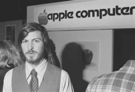 Biography Of Steve Jobs Early Life Career And All Wartalaap