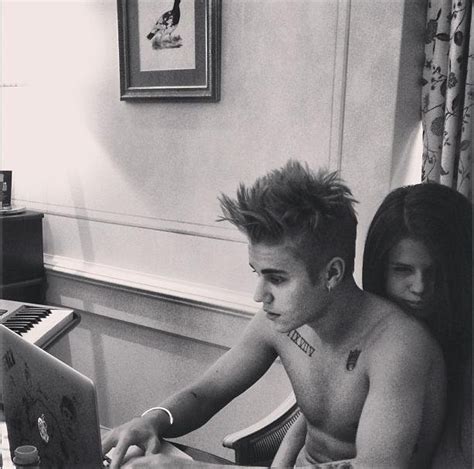 Justin Bieber Selena Gomez Reunited In Instagram Photo UPI Com