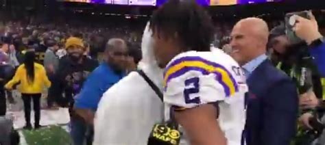 Odell Beckham Jr Caught Handing Out Money To Lsu Players After National Championship Game The