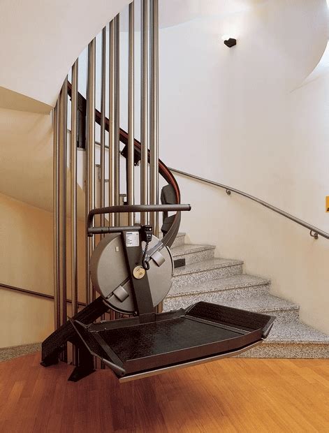 Incline Wheelchair Platform Lift In 2020 Chair Lift Wheelchair