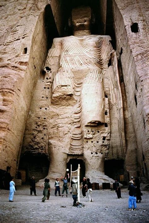 THE BAMIYAN BUDDHAS AN EXAMPLE OF HOW UNESCO AND ICOMOS HAVE BECOME