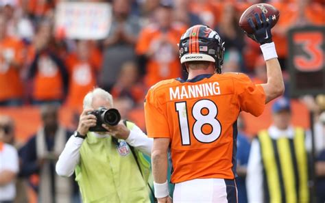 Peyton Manning Reportedly Has Torn Plantar Fascia