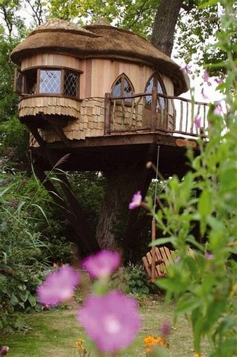Gerade wer kinder hat, erfreut sich an einem garten. Ein Baumhaus für Kinder im Garten bauen - Nützliche Tipps ...