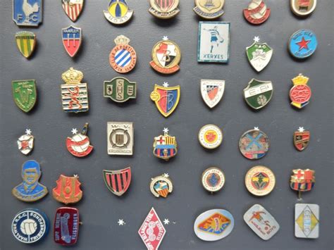 Collection Of Soccer Pins 122 Metal Catawiki