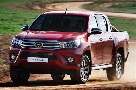 2015 Toyota Hilux 24 J 4x2 Mt New Car Buyers Guide