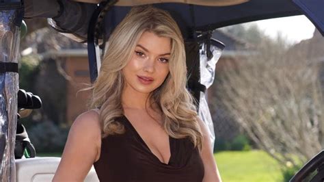 Lucy Robson Golfer Model Biography Wiki Facts Boyfriend Net