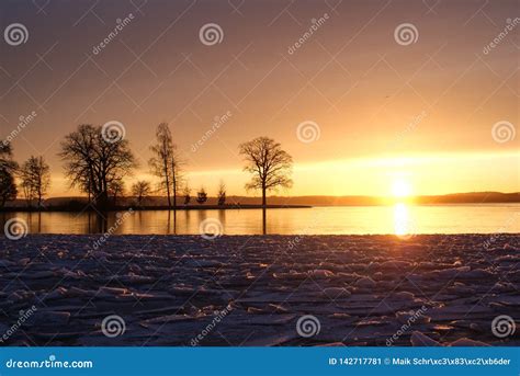 Sunrise Over The Frozen Lake Stock Image Image Of Winter Sunset