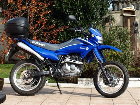 Photo gallery, video, specs, features, offers, similar models and more. SUZUKI DR 125 SM (2009 à 2017) - Votre essai - Maxitest ...