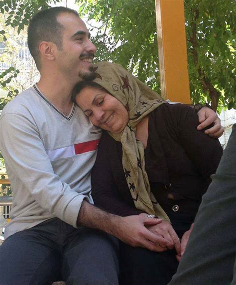 Jailed Bloggers Mother Begins Hunger Strike · Global Voices