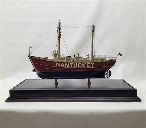 Nantucket Lightship Model Lv 112 Gray Lannan Gallery