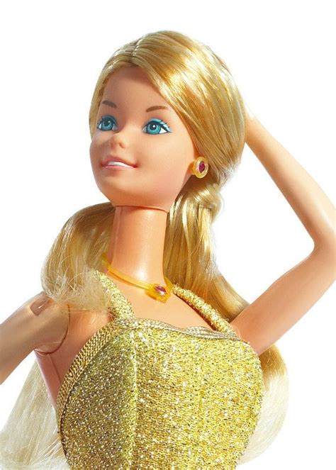 1977 — Fashion Photo Barbie Here S The Evolution Of Barbie S Face Over 56 Years 1977 Fashion
