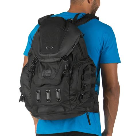 Whether taking a day trip or extended excursion, specialized pockets inside and out organize items while abrasionresistant fabric. Oakley KITCHEN SINK BackPack Stealth Black