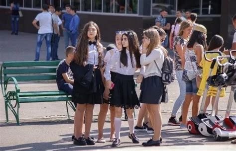Young Russian Girls High School Gradiaters 33 Молодежь Rabotatamru Работа