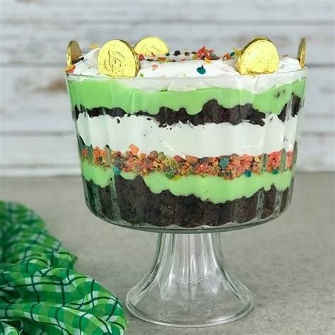 20+ St. Patrick's Day Dessert Recipes - Mommy Today Magazine