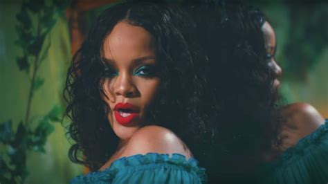 Rihanna Tackles Wild Thoughts Look For Fenty Beauty Tutorial Tuesday