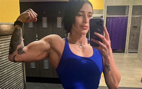 Rhea Ripley Shows Ripped Body In Workout Photo