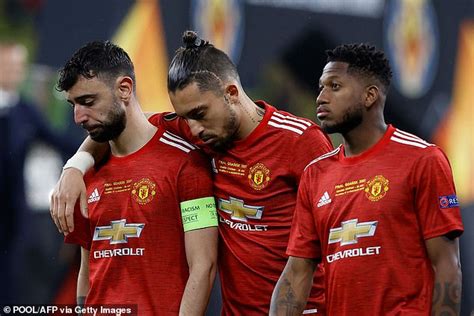 Bruno fernandes captained manchester united in the europa league final as harry maguire was named among the substitutes. Bruno Fernandes Vs Villarreal / 764iknqjh2mn5m : 259 ...