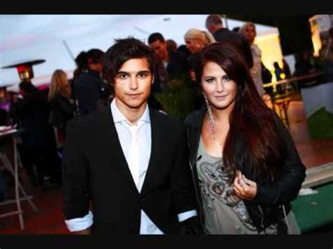 Artisterna eric saade , 29, och molly sandén , 28, var ett par i nästan fem år innan de bestämde sig för att gå skilda vägar 2012. Eric Saade och Molly Sanden ... ♥ - YouTube