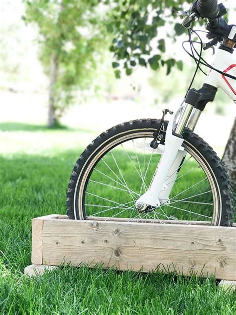 Get Your Kids Bikes Off The Grass With This Easy Diy Bike