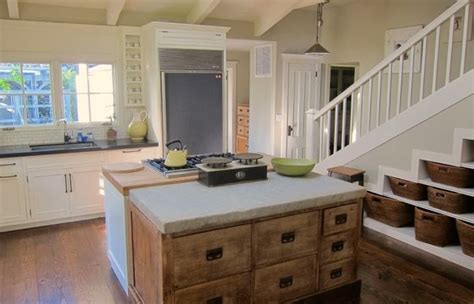 The beloved food network chef shared a photo on instagram last week of a brand new addition to her manhattan apartment — a custom $15. BOXWOOD TERRACE: Ina Garten's Napa Valley Kitchen