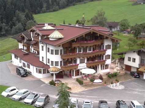 Découvrez 1 669 photos et vidéos de monuments, hôtels et attractions prises par des membres tripadvisor à finkenberg. "Frontansicht" Hotel Dornauhof (Finkenberg) • HolidayCheck ...