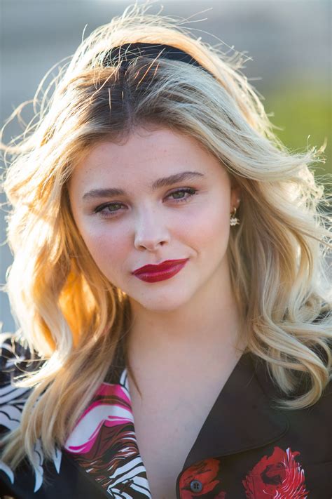 Хлоя Морец Chloe Moretz фото Chloe Grace Moretz Champs Elysees Film Festival