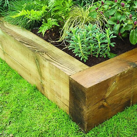 Due to the completely independent cutting units it is possible to cut the beginning and end of the sleeper row too. Raised Sleeper Bed Kit - Kudos Fencing Supplies & UK Delivery