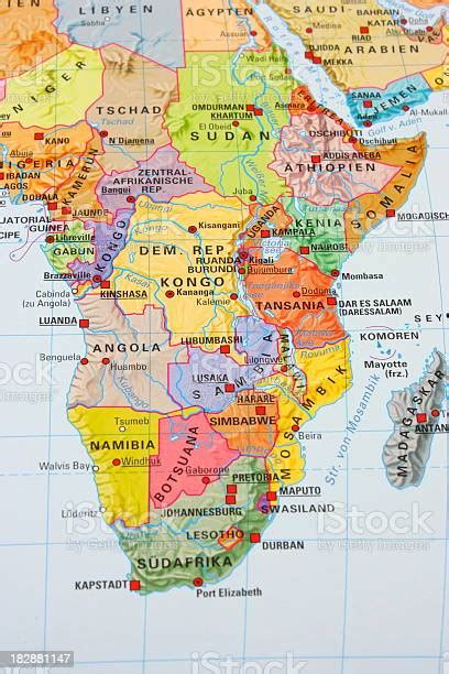 แผนที่แอฟริกาหลายสี ภาพสต็อก ดาวน์โหลดรูปภาพตอนนี้ Istock