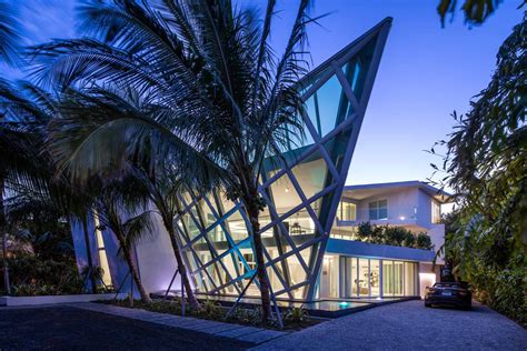 Modern Architectural Jewel In Golden Beach Florida On Sale Extravaganzi