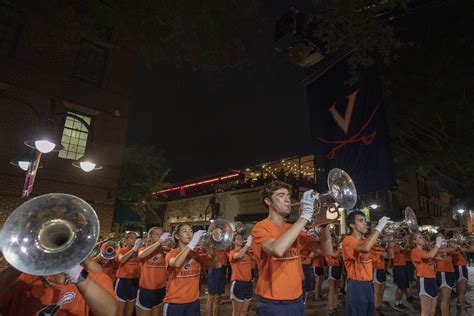 Uva Fans Pack The Downtown Mall For ‘paint The Town Orange