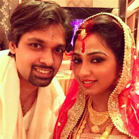 Singer shreya ghoshal, who recently welcomed her first child, a baby boy, with her husband shiladitya. Singer Shreya Ghoshal ties the knot with beau Shiladitya ...