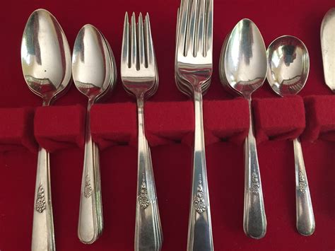 Eight Place Settings Silver Plate Flatware Holmes And Edwards Youth