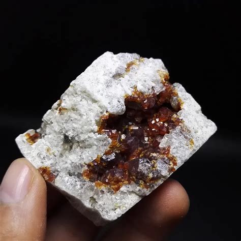98g Natural Stones And Minerals Rock Specimen Garnet Rare Ore Unique