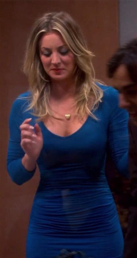 Kaley Cuoco Looks Amazing In This Blue Dress On The Big Bang Theory Big