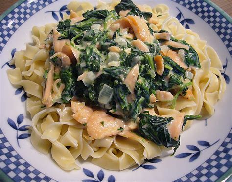 Spinat Lachs Sahne Sauce auf Spaghetti von Vreni1983