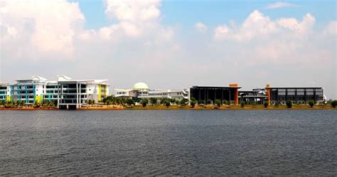 Universiti malaysia pahang (ump) (english: Haleeda Mudzarol: Diploma Kejuruteraan Kimia Universiti ...