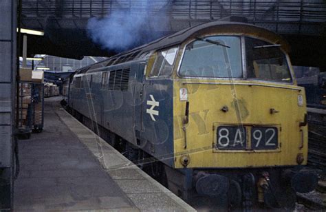 Rail Online Class 52 Western D1068 1972 11 29 Paddington
