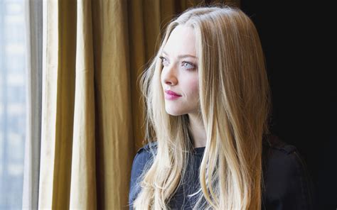 Amanda Seyfried Wallpapers 79 Pictures