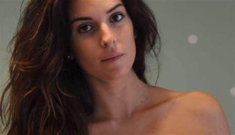 Miss Italiana Atacada Com ácido Pelo Ex Namorado Mostra O Rosto Pela Primeira Vez Zap Notícias