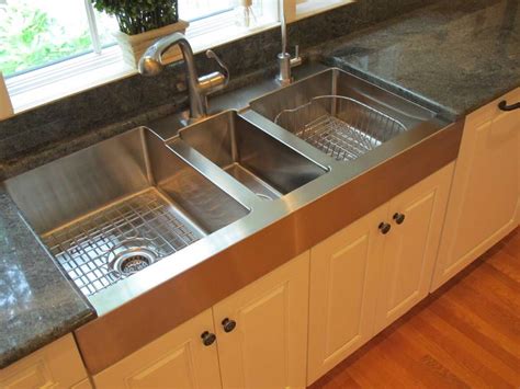 Apr 02, 2021 · farmhouse sinks also have their front side or apron visible, which is why they are also called apron front sinks. Stainless Farmers Triple Sinks - Click to Enlarge ...