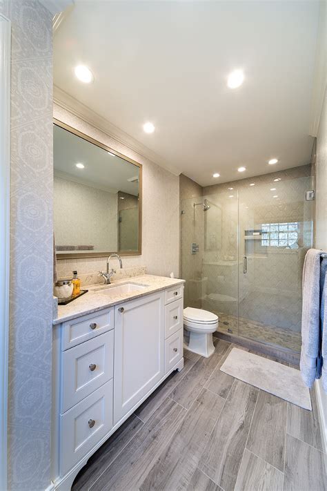 There isn't a home design that passes through here that doesn't have an amazing bathroom idea that is it can be a daunting task to find your ideal vanity cabinet style with so much inspiration to peruse, so we've. Cabinet Innovations -- Bathroom Cabinets Gallery, Images ...