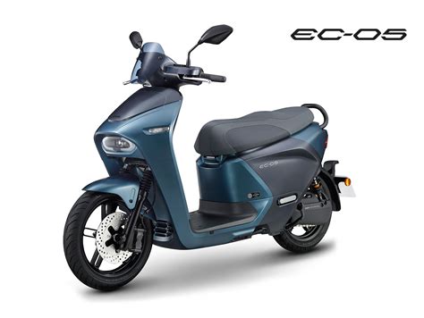 Yamaha Ec 05 Electric Scooter Coming To India In November 2019