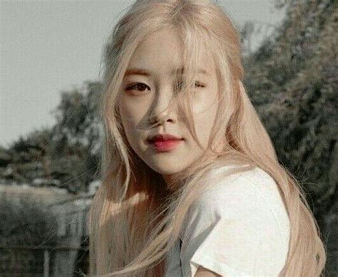 See more ideas about blackpink, blackpink photos, black pink. jeonrosé sương mù anh quốc | Nữ thần, Hình ảnh, Dễ thương