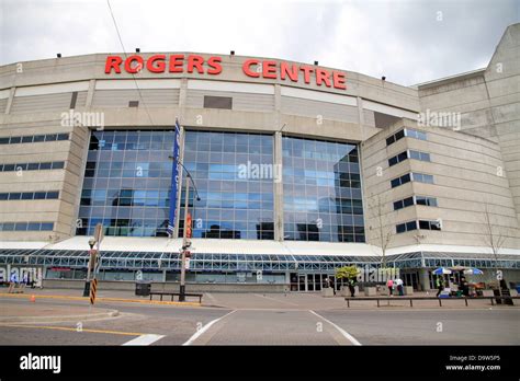 Toronto Rogers Centre Exterior Stock Photo Alamy